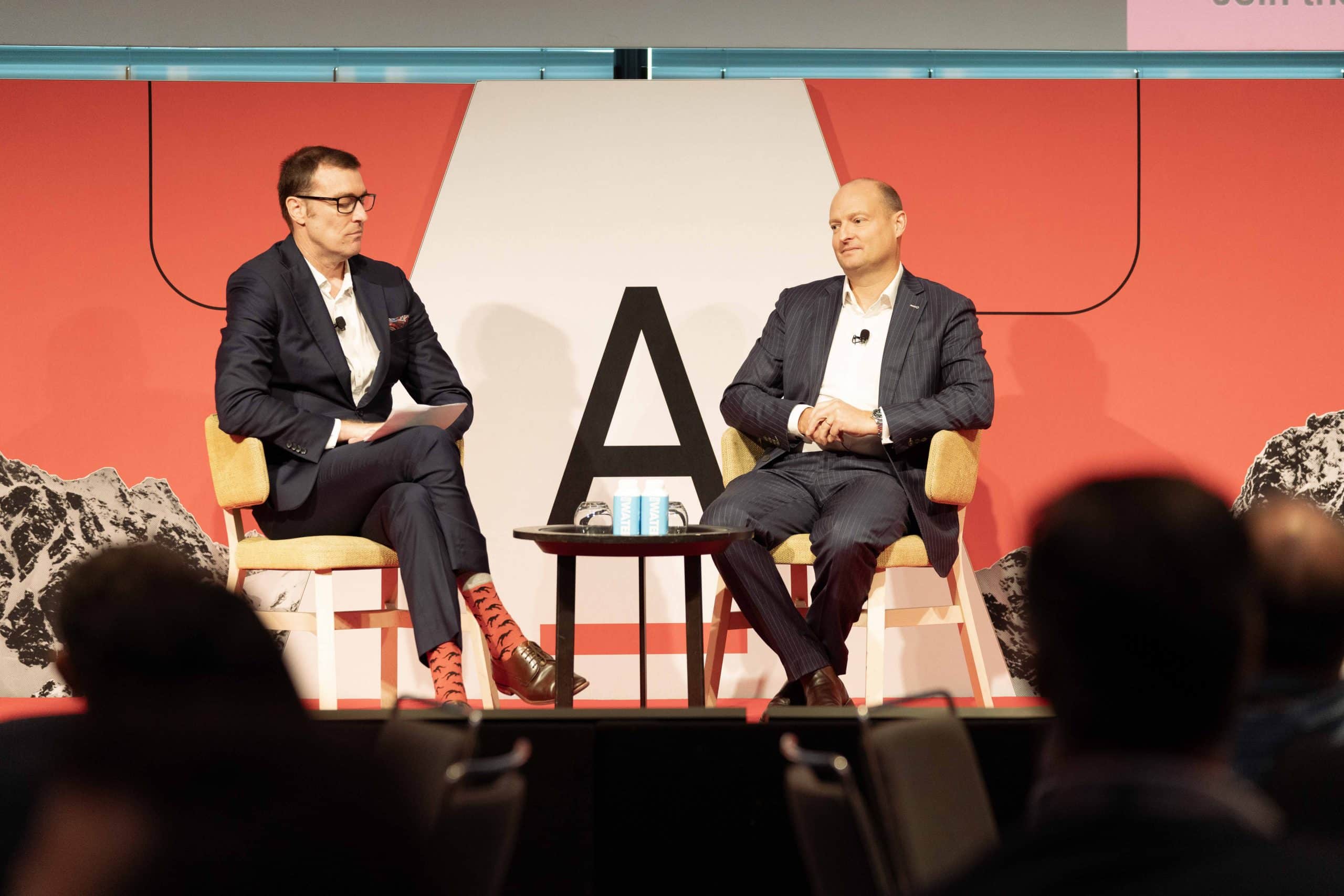 Disruption and Resilience facing the Advanced Persistent Threats: Be Faster Than the Lion Chasing You